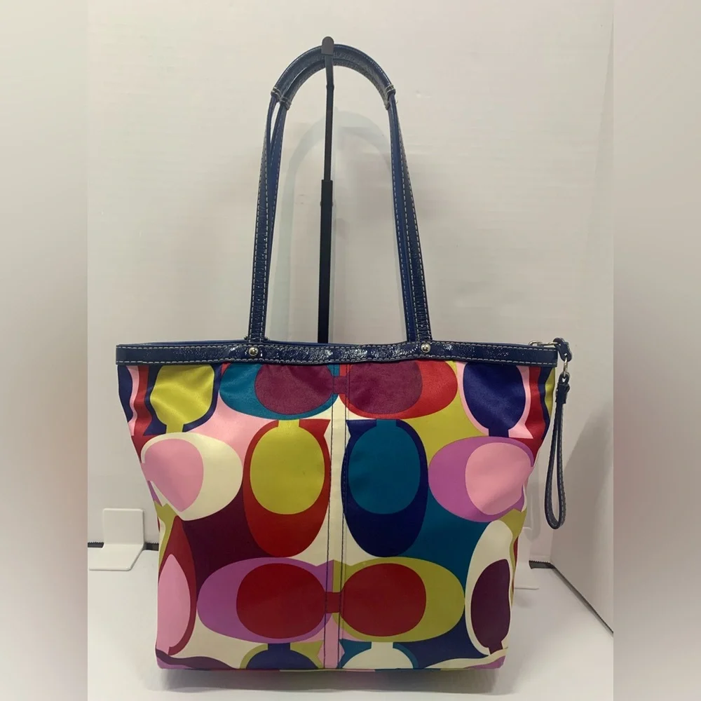Coach 2010 Signature Scarf Print Multicolor Satin Tote & wristlet-F15183